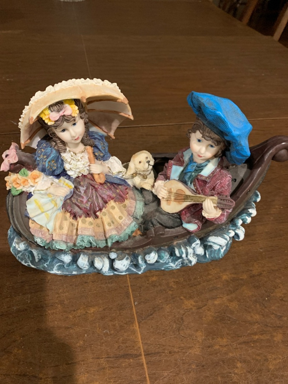 Vintage Victorian Couple Gondola sculpture with Dog - Multicolor